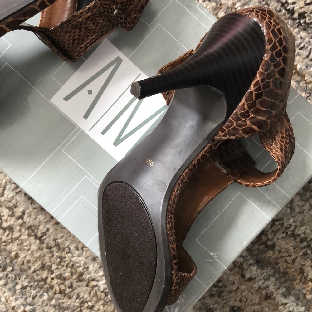 👠 Shoes - Picture 3 of 4